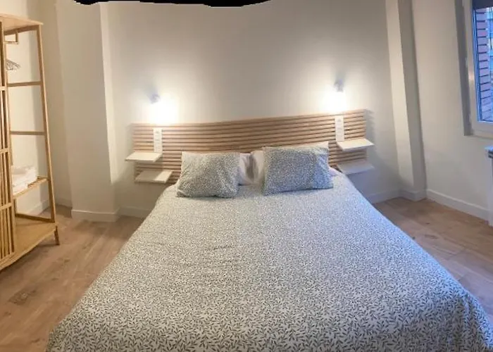 La Ventana De Foncalada Exterior Tranquilo Pleno Centro Parking Gratis Wifi اوفيدو